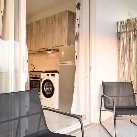 Minimal Sea House Avia